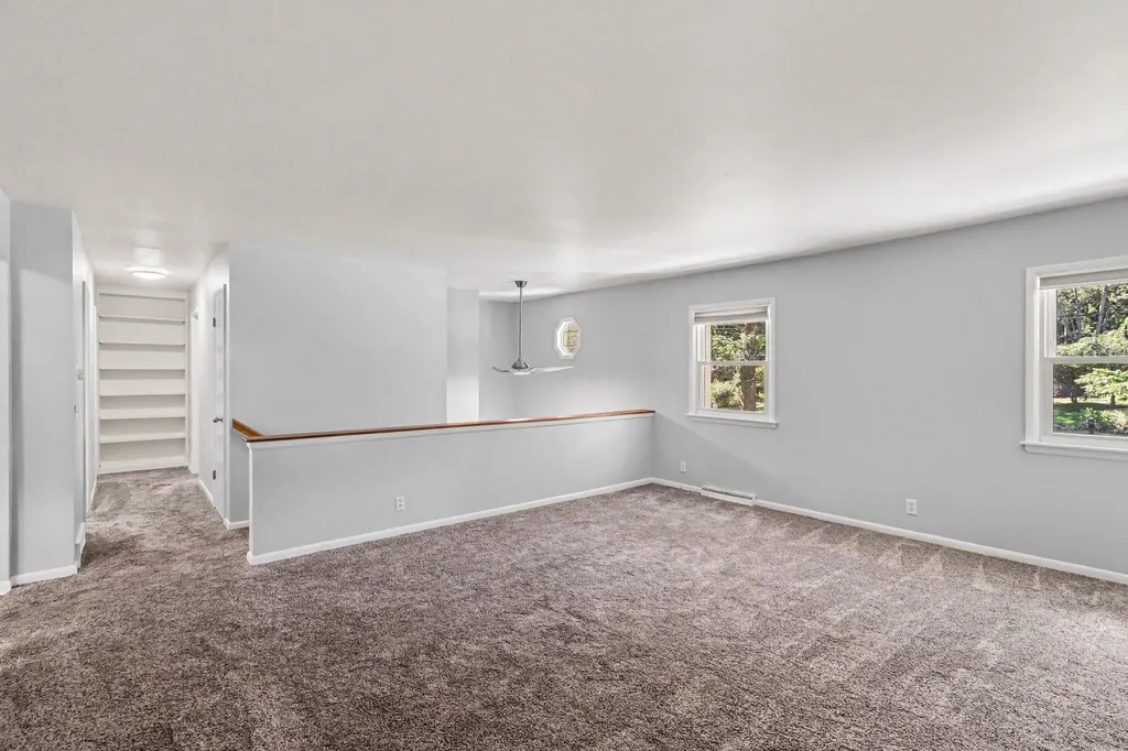 4029 Sunvalley Drive Kalamazoo City MI 49008