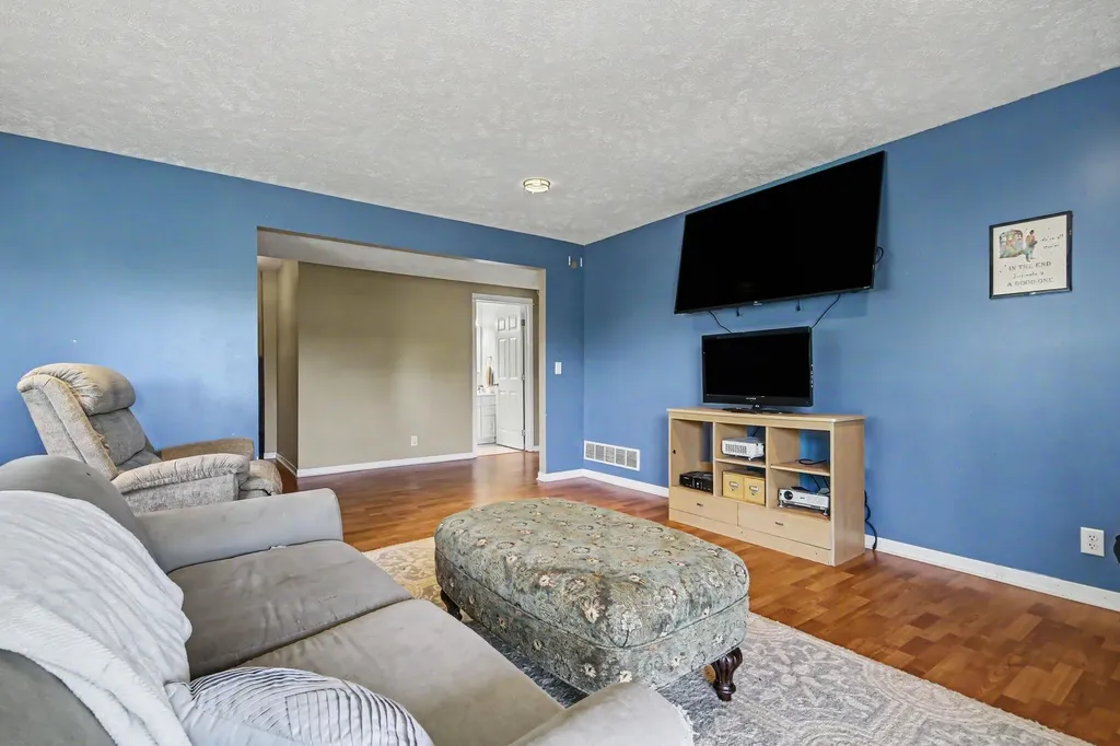 10264 Summerwood Drive Holland Charter Township MI 49464