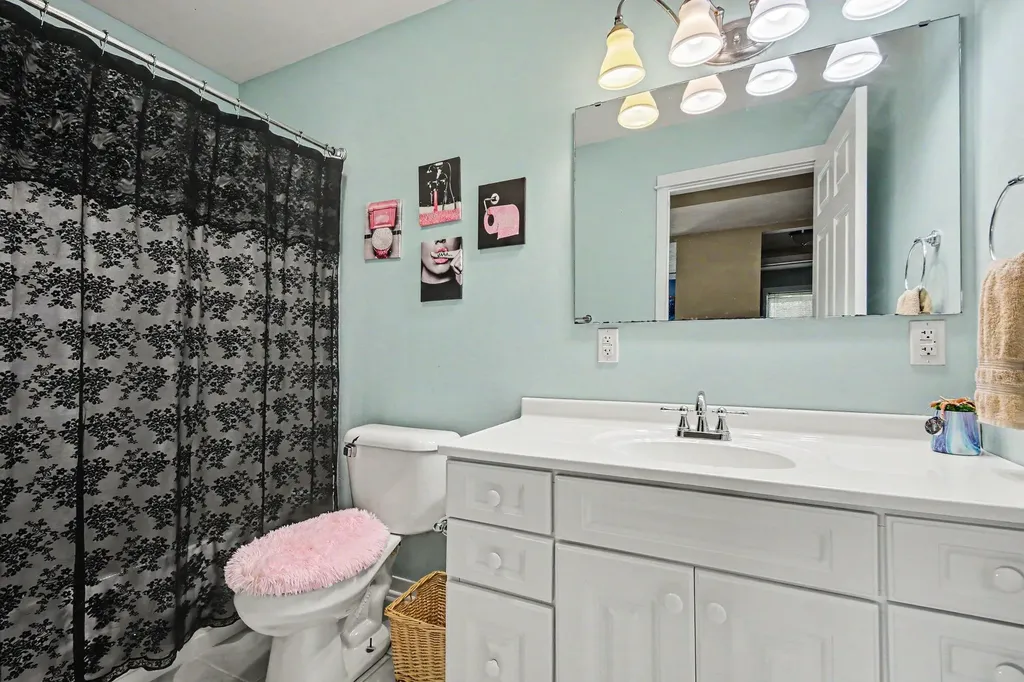 10264 Summerwood Drive Holland Charter Township MI 49464