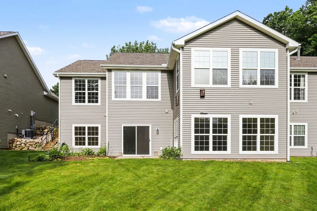 6945 Hunters Creek Comstock Charter Township MI 49048