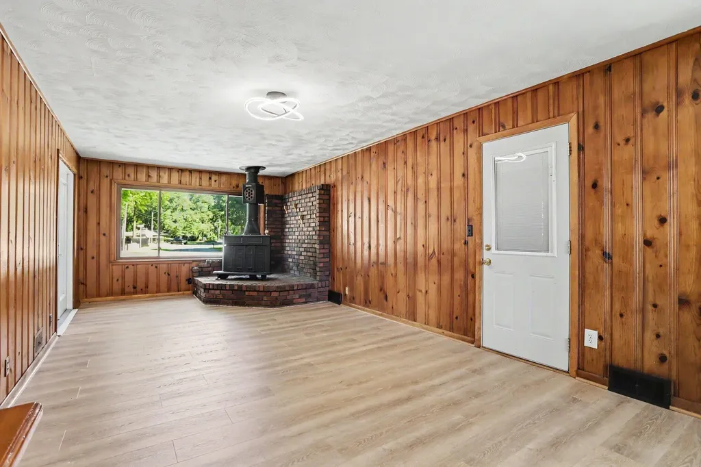 2716 Gull Road Kalamazoo Charter Township MI 49048