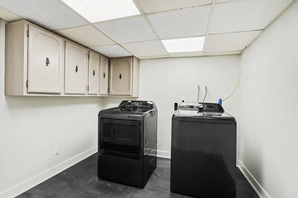 2716 Gull Road Kalamazoo Charter Township MI 49048