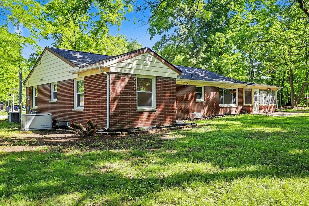 2716 Gull Road Kalamazoo Charter Township MI 49048