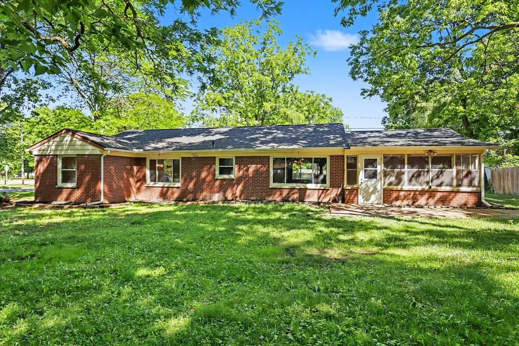 2716 Gull Road Kalamazoo Charter Township MI 49048