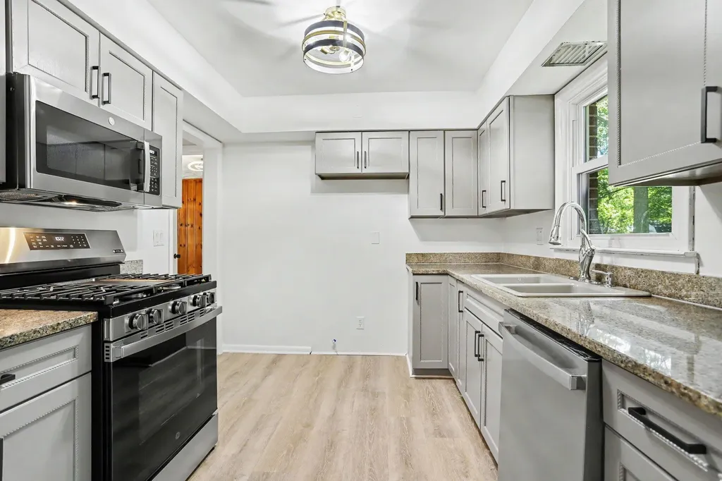 2716 Gull Road Kalamazoo Charter Township MI 49048