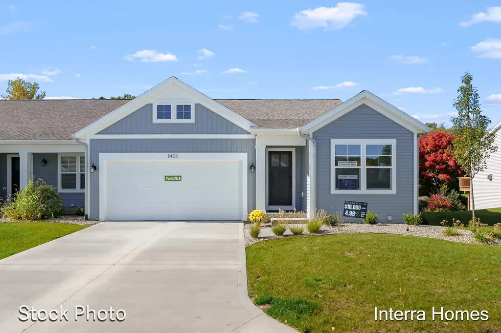 1597 N Village Circle Oshtemo Charter Township MI 49009