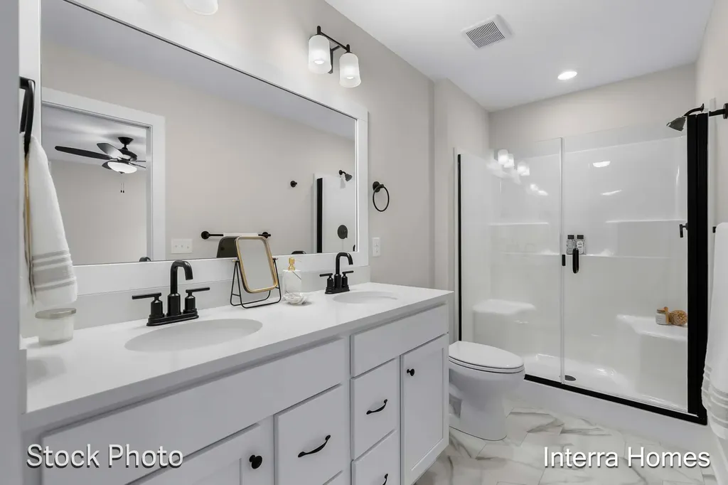 1597 N Village Circle Oshtemo Charter Township MI 49009