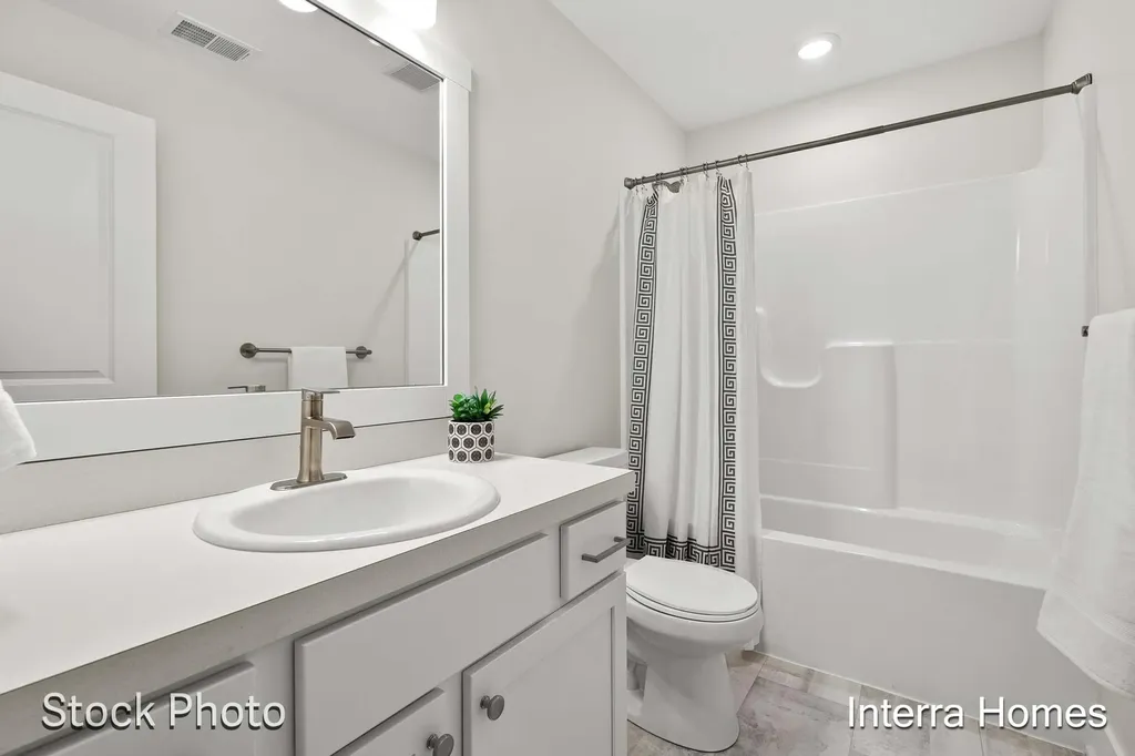 1597 N Village Circle Oshtemo Charter Township MI 49009