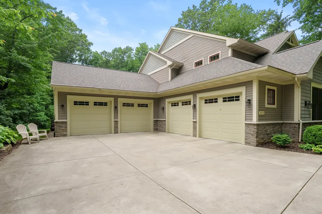 8352 Vinewood Point Texas Charter Township MI 49071