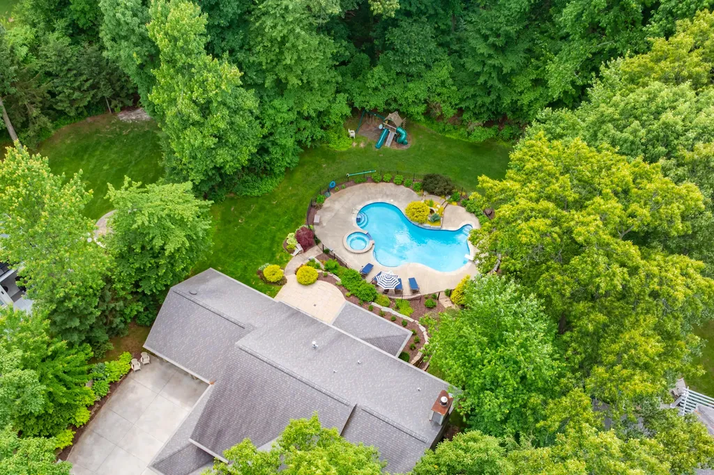 8352 Vinewood Point Texas Charter Township MI 49071