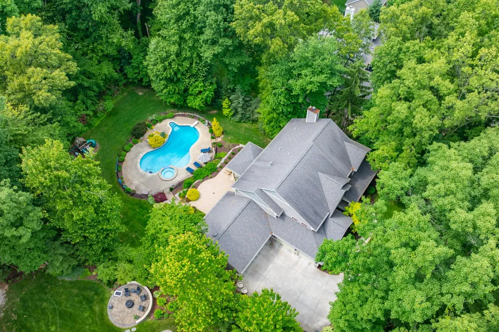 8352 Vinewood Point Texas Charter Township MI 49071