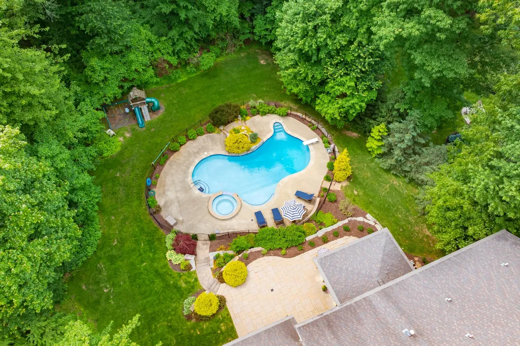 8352 Vinewood Point Texas Charter Township MI 49071