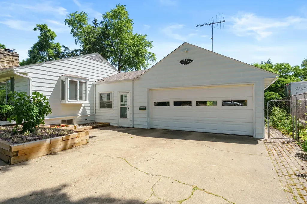 5229 Bronson Boulevard Portage City MI 49024
