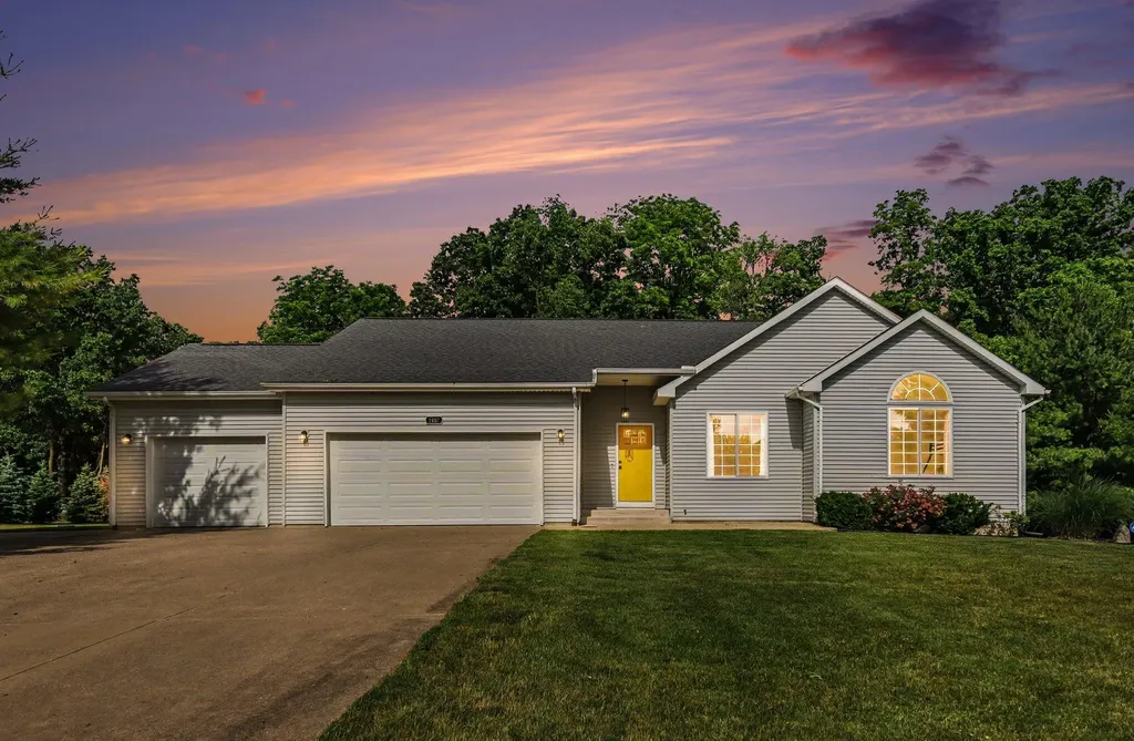 7997 Rolling Meadows Drive Cooper Charter Township MI 49009