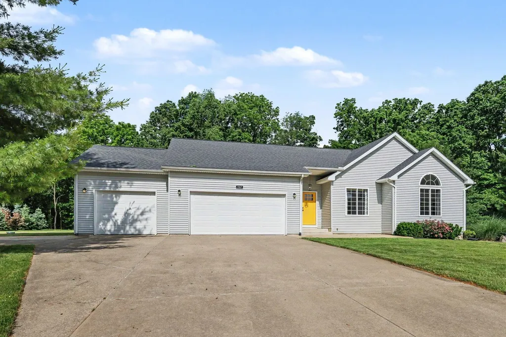 7997 Rolling Meadows Drive Cooper Charter Township MI 49009