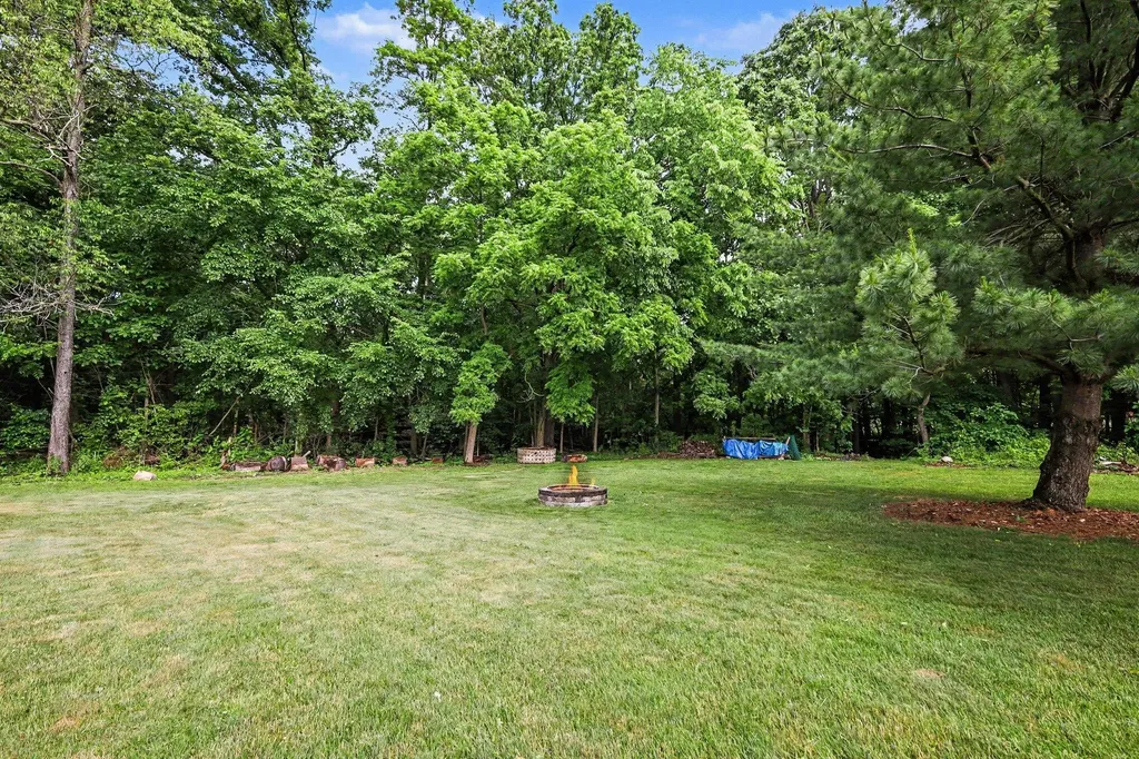 7997 Rolling Meadows Drive Cooper Charter Township MI 49009