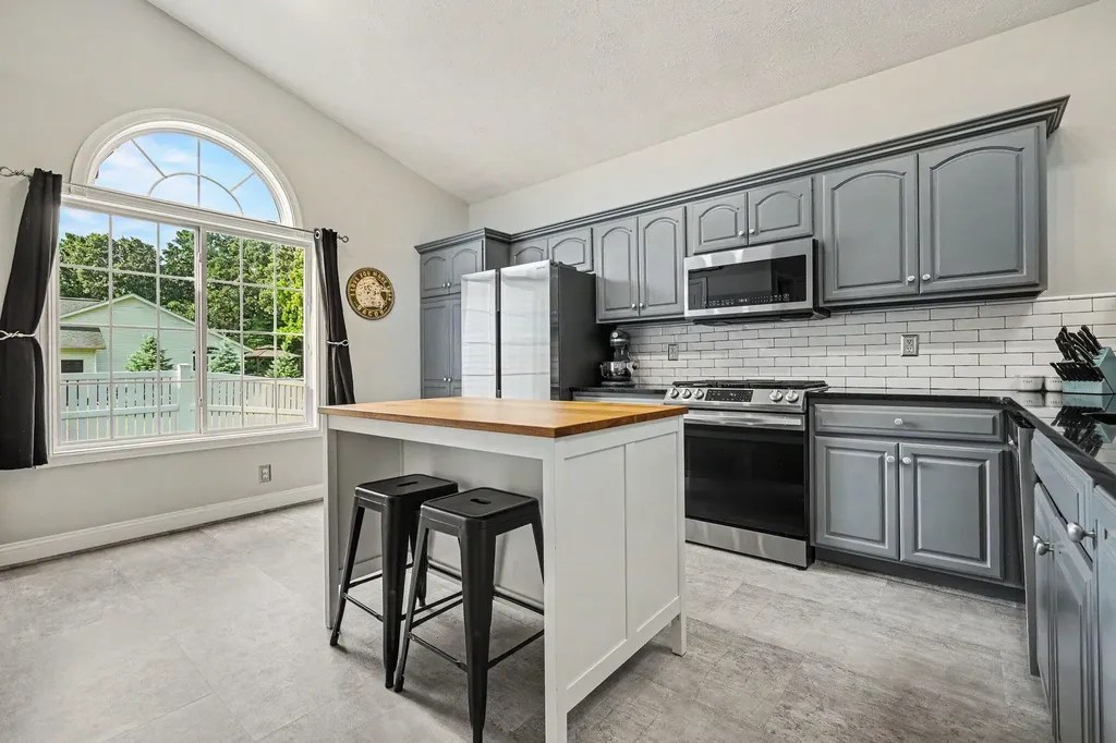 7997 Rolling Meadows Drive Cooper Charter Township MI 49009