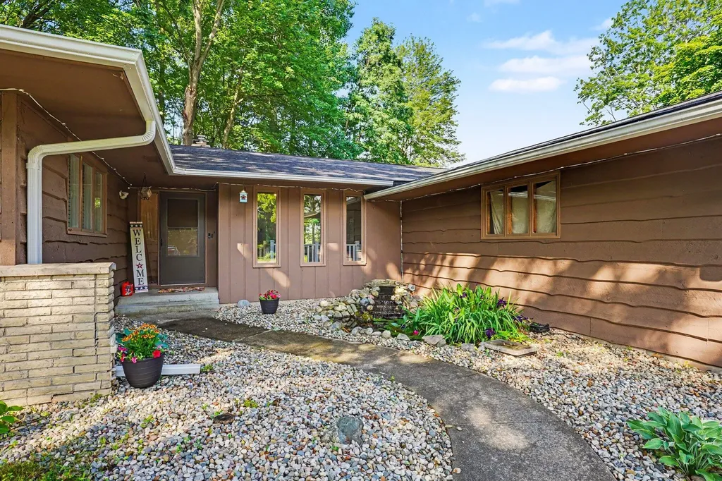 9713 Oakview Drive Portage City MI 49024