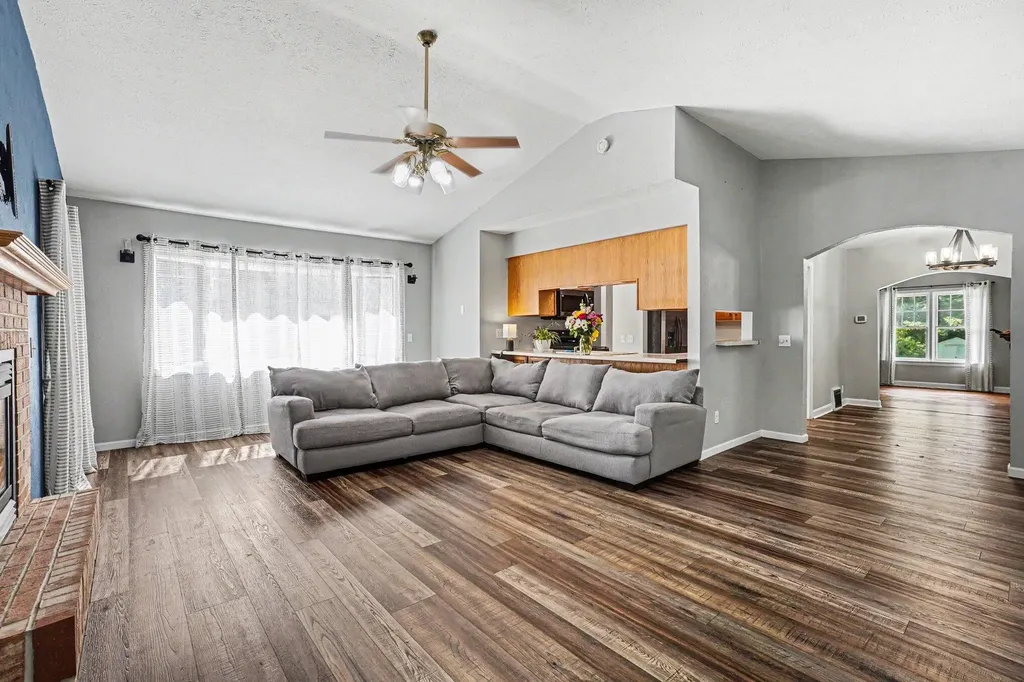 166 Ridgewood Street Kalamazoo City MI 49001