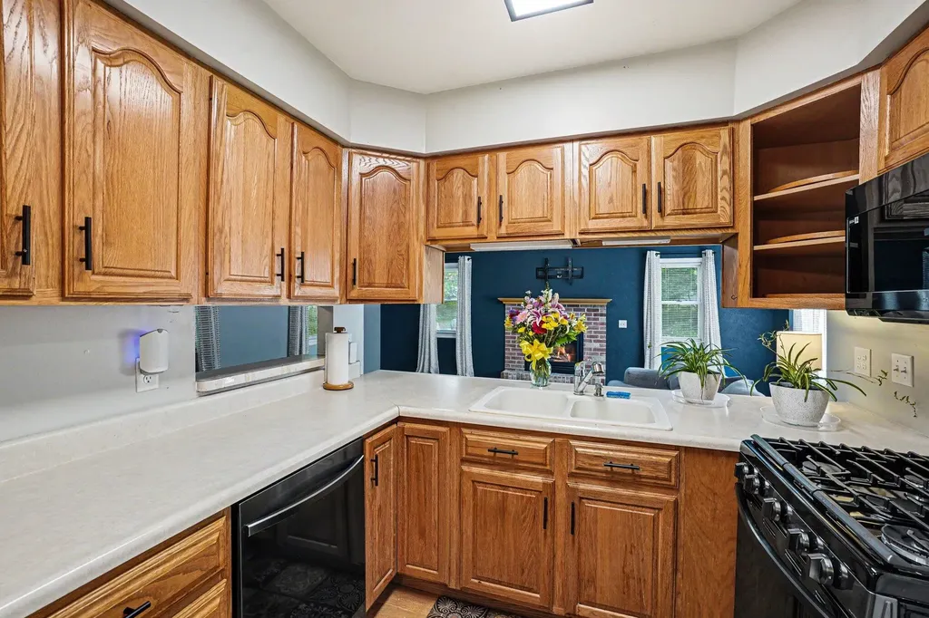 166 Ridgewood Street Kalamazoo City MI 49001