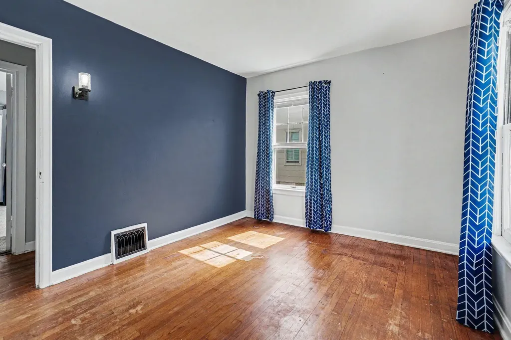 166 Ridgewood Street Kalamazoo City MI 49001