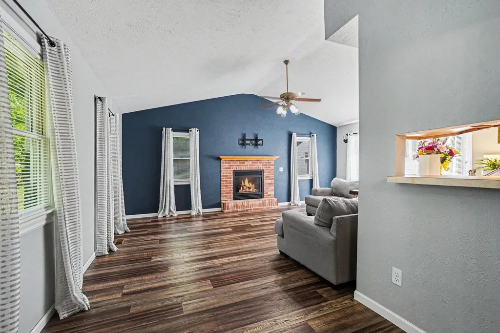 166 Ridgewood Street Kalamazoo City MI 49001