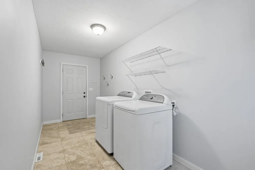 1114 Meadowsweet Lane Schoolcraft Village MI 49097