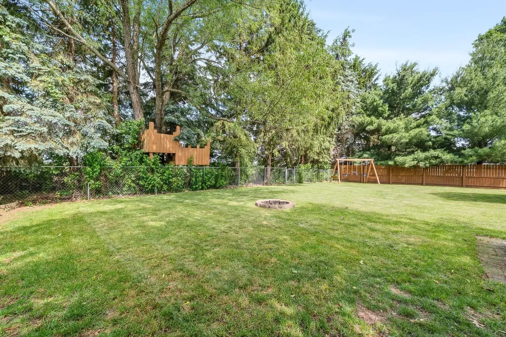 1114 Meadowsweet Lane Schoolcraft Village MI 49097