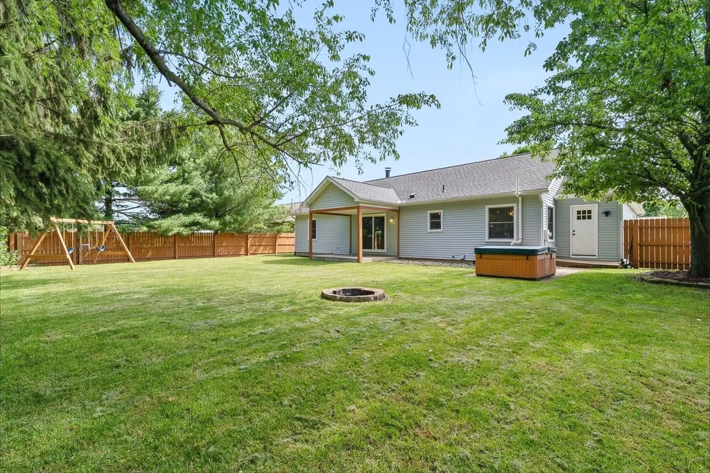 1114 Meadowsweet Lane Schoolcraft Village MI 49097