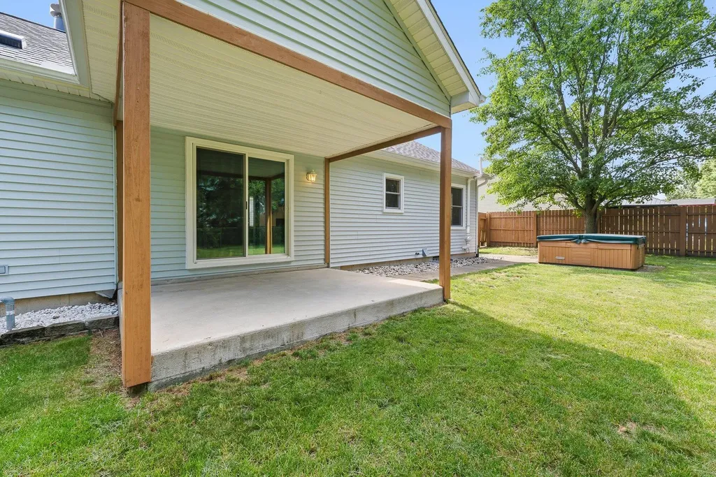 1114 Meadowsweet Lane Schoolcraft Village MI 49097