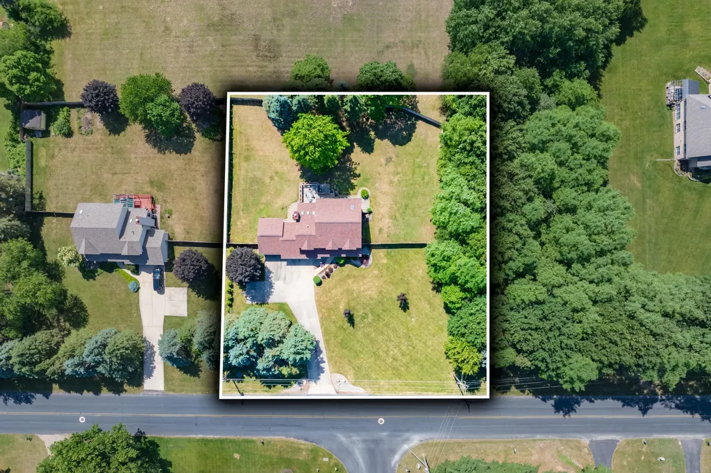 7704 S 10th Street Texas Charter Township MI 49009