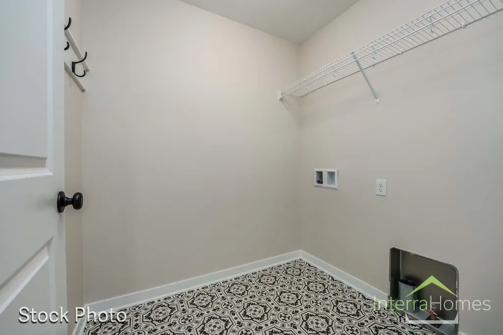 1595 N Village Circle Oshtemo Charter Township MI 49009