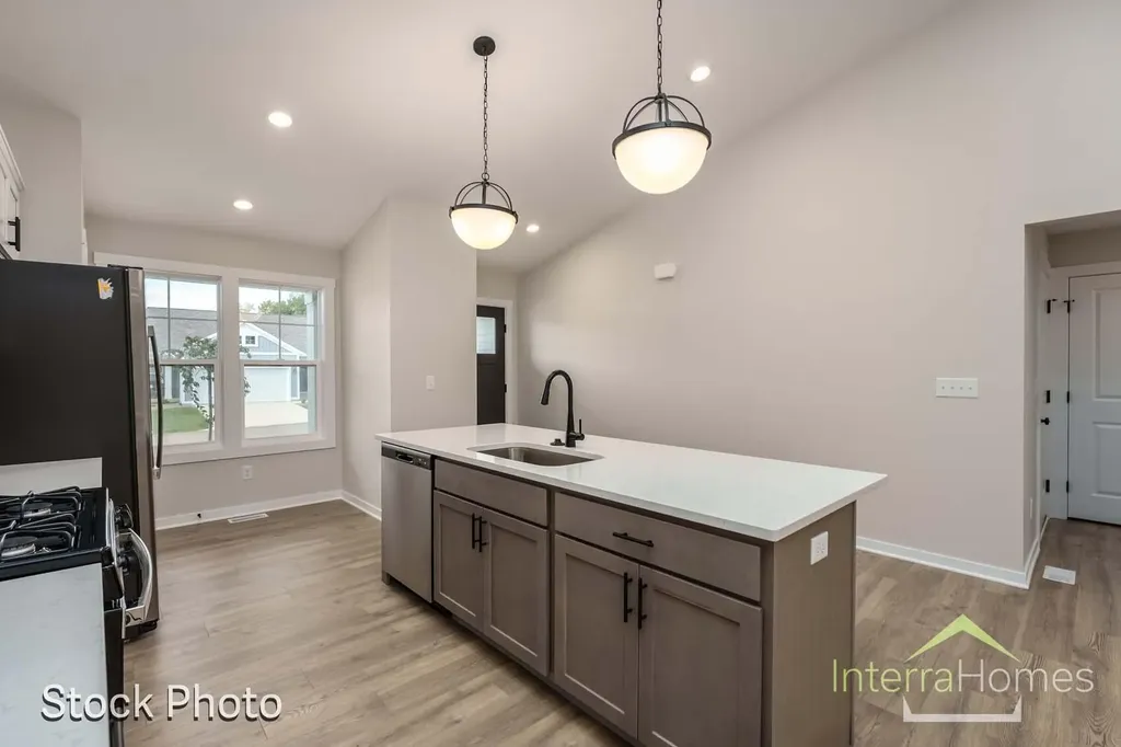 1595 N Village Circle Oshtemo Charter Township MI 49009