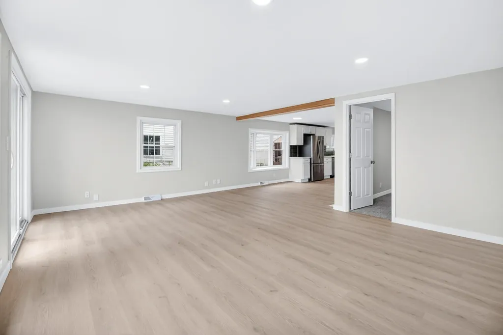 5188 Deep Point Drive Pavilion Township MI 49002