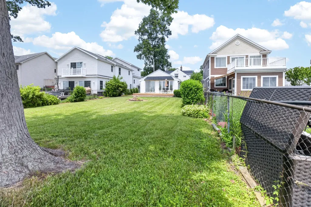 5188 Deep Point Drive Pavilion Township MI 49002