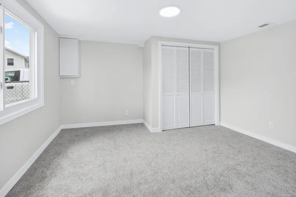 5188 Deep Point Drive Pavilion Township MI 49002