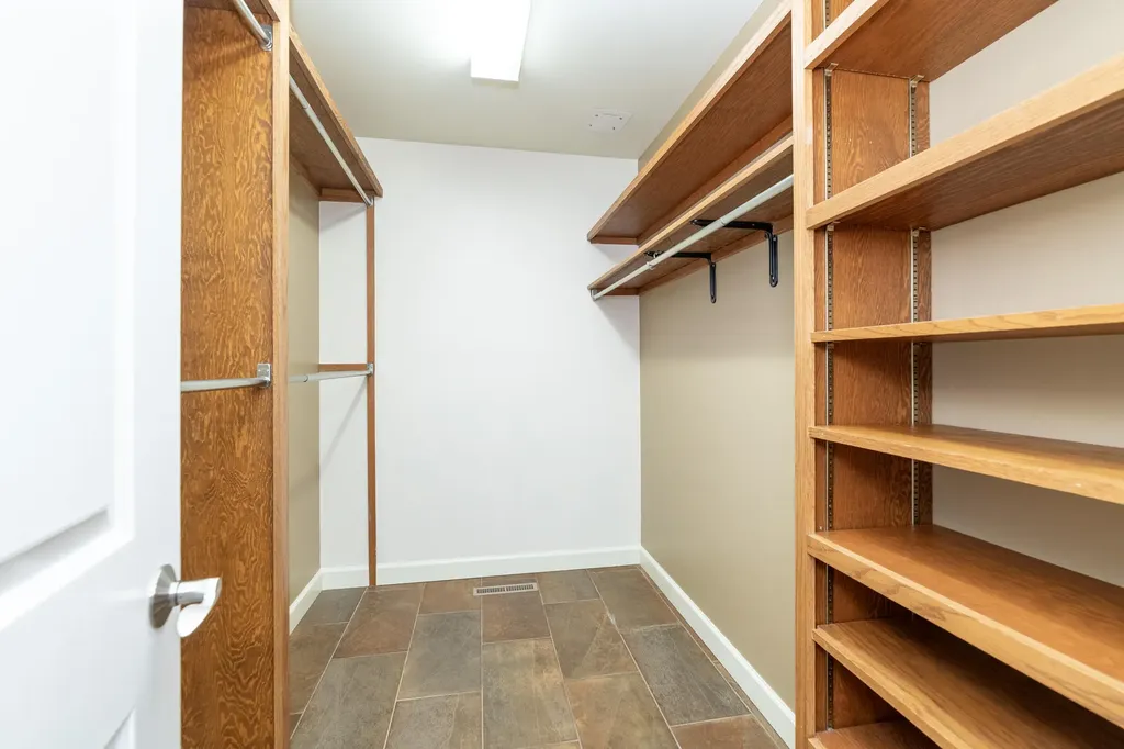 7129 Lakeridge Place Texas Charter Township MI 49009
