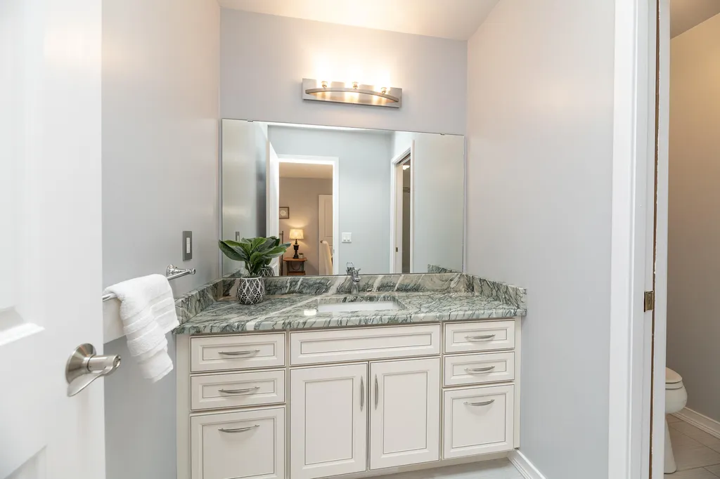 7129 Lakeridge Place Texas Charter Township MI 49009