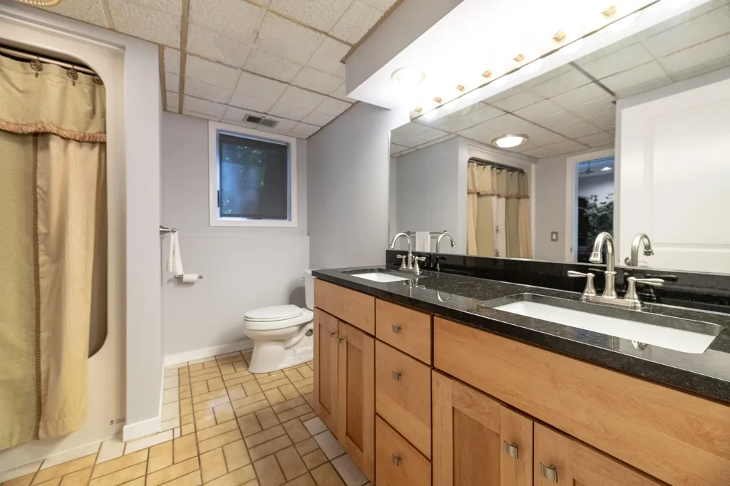 7129 Lakeridge Place Texas Charter Township MI 49009