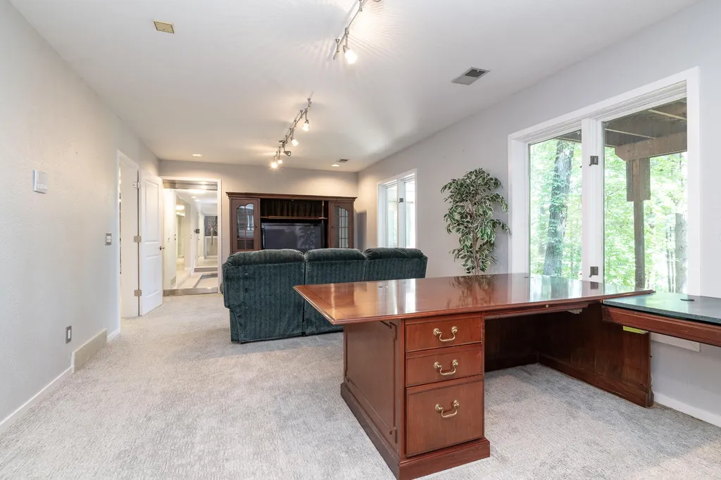 7129 Lakeridge Place Texas Charter Township MI 49009