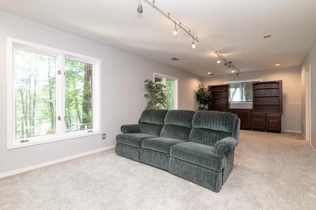 7129 Lakeridge Place Texas Charter Township MI 49009
