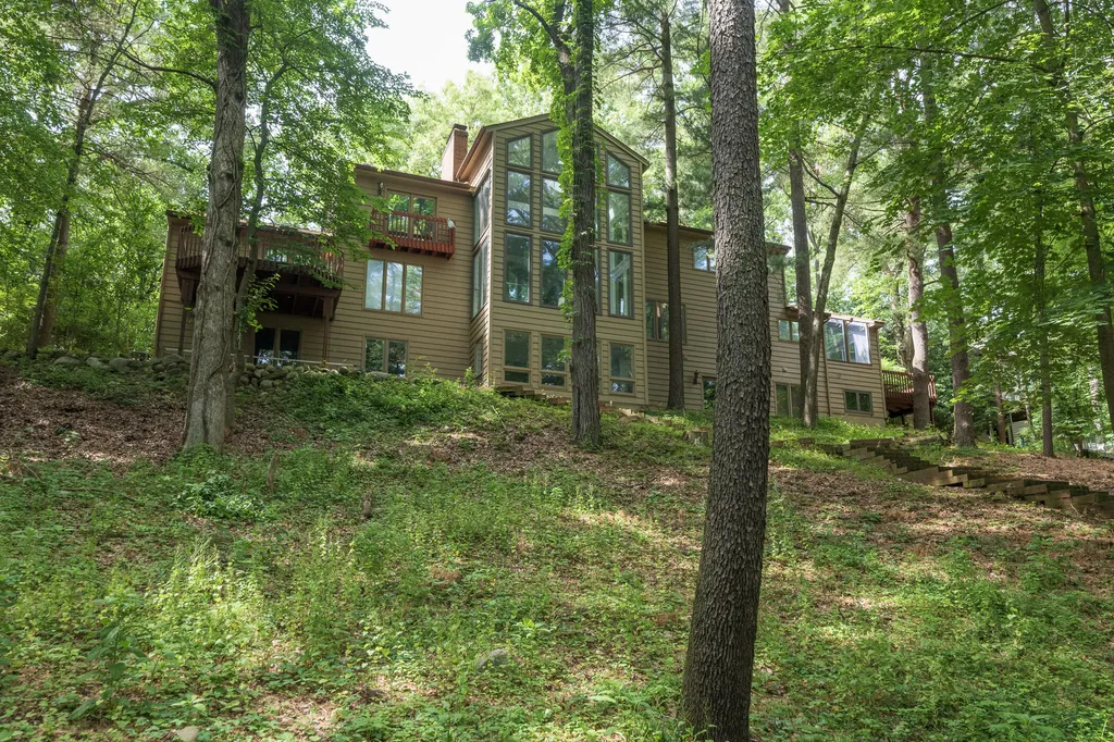 7129 Lakeridge Place Texas Charter Township MI 49009