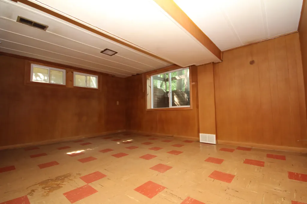 2334 Frederick Avenue Kalamazoo City MI 49008