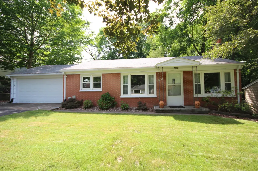 2334 Frederick Avenue Kalamazoo City MI 49008