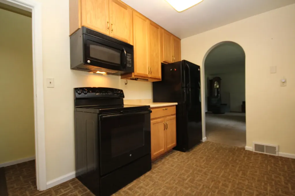 2334 Frederick Avenue Kalamazoo City MI 49008