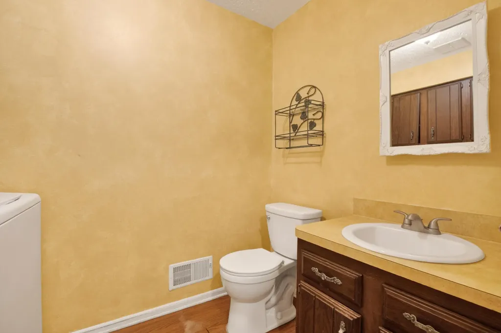 8076 Land O Lakes Drive Pavilion Township MI 49048