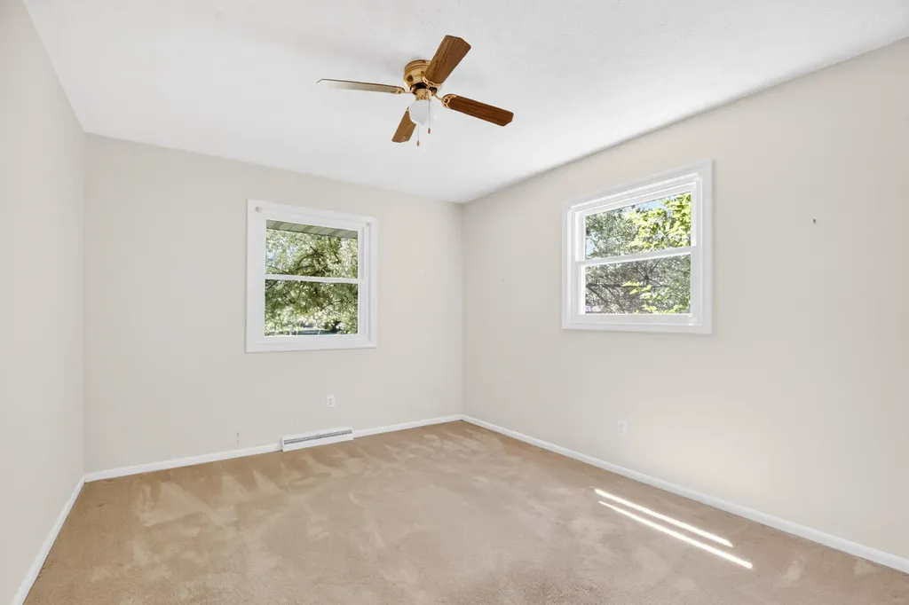 8076 Land O Lakes Drive Pavilion Township MI 49048