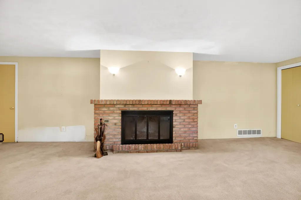 8076 Land O Lakes Drive Pavilion Township MI 49048