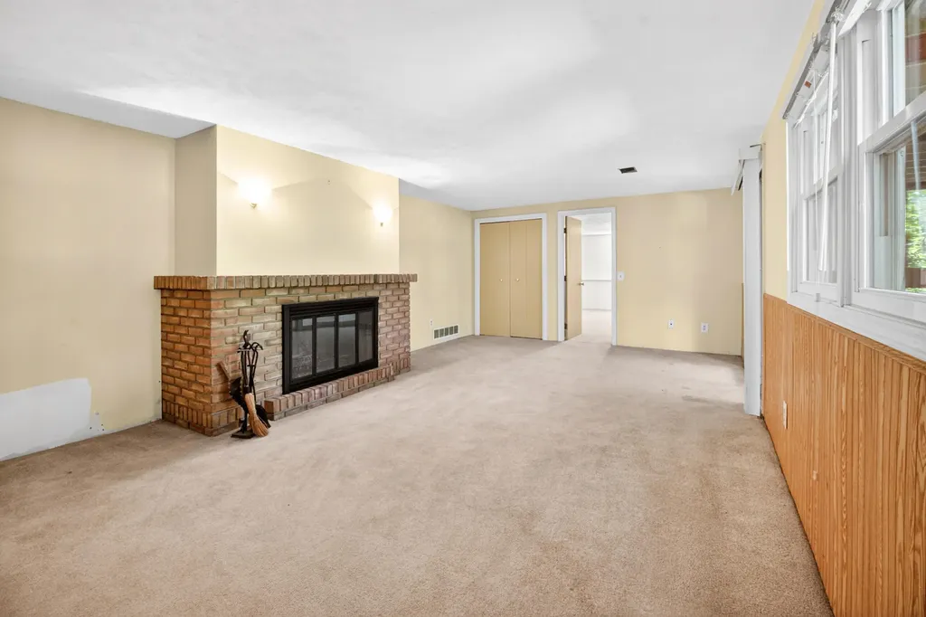 8076 Land O Lakes Drive Pavilion Township MI 49048