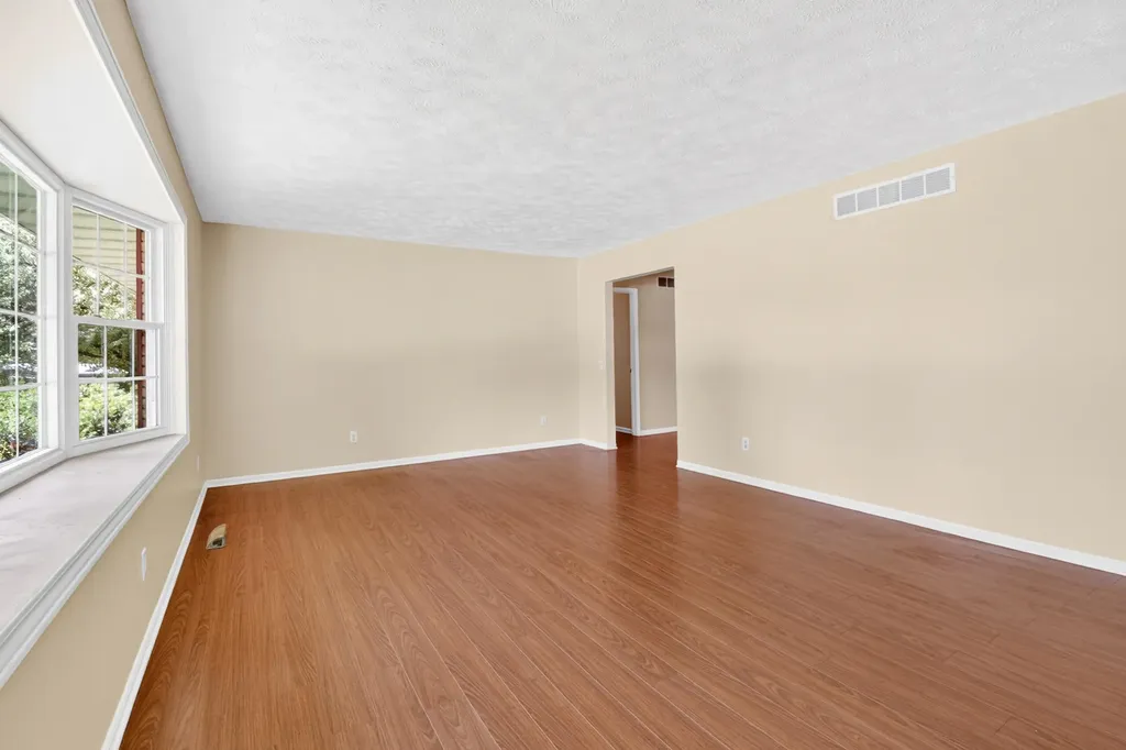 8076 Land O Lakes Drive Pavilion Township MI 49048